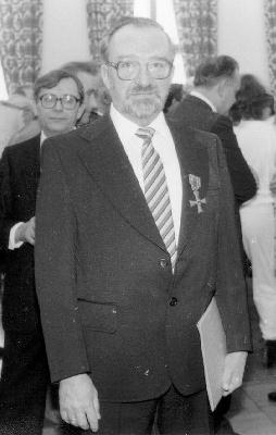 Verleihung des Bundesverdienstkreuzes im Jahre 1984.